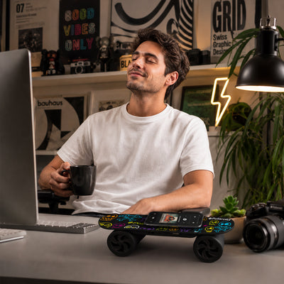 Polaroid Wireless Bluetooth Skateboard Speaker – Portable Bluetooth Speaker | Custom Colouring Edition