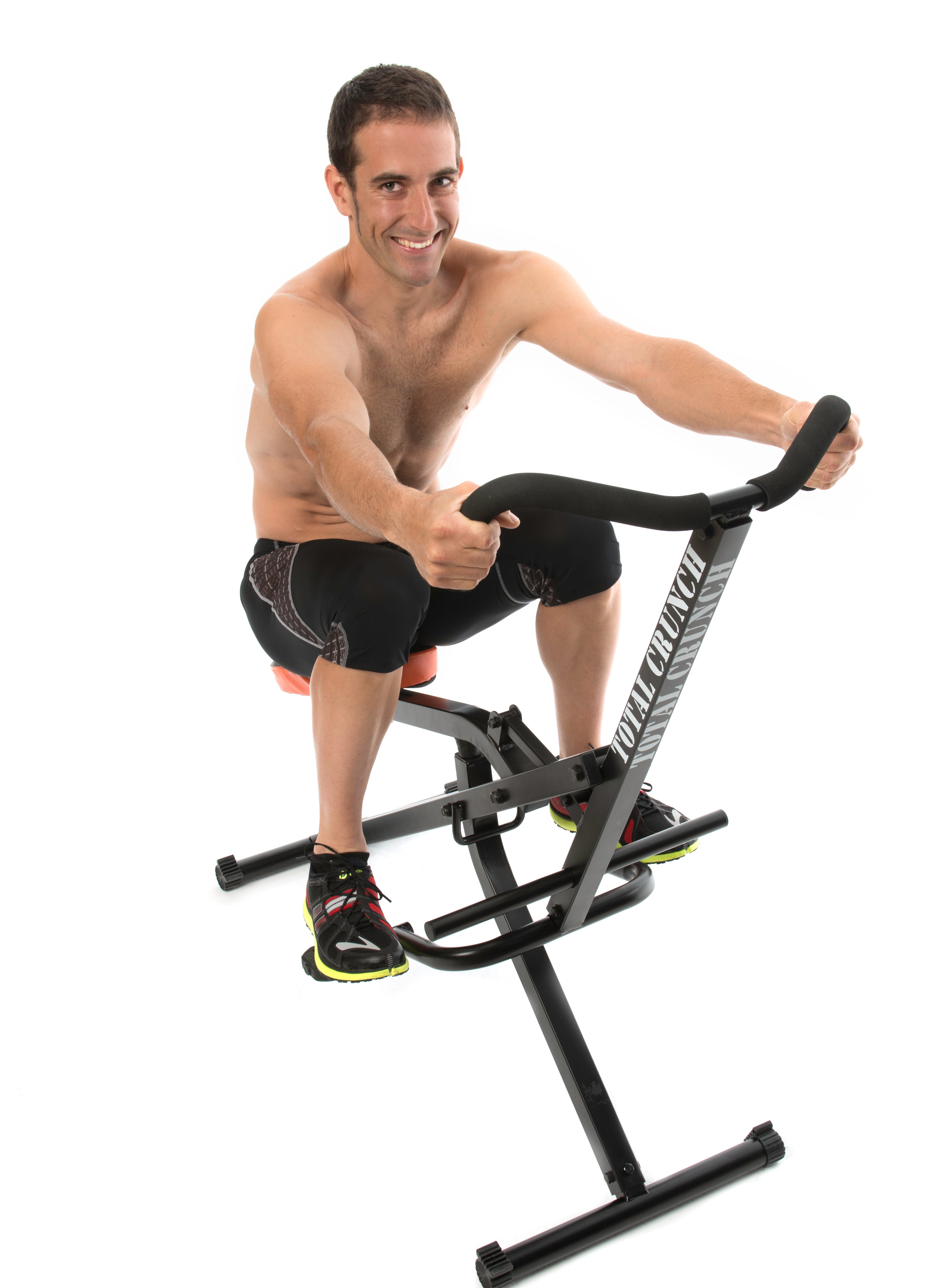 L15582 Maquina ejercicio Fitness Total Crunch $60.000 Medidas: Alto (cms):  115 Ancho (cms): 46 Largo (cms): 84 Diametro (cms):…